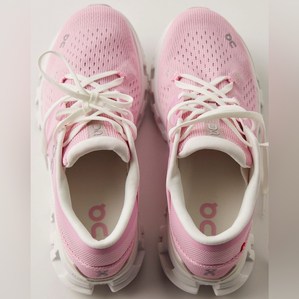 New On Cloud X 4 Sneakers - Size 7.5M - Picture 2 of 9